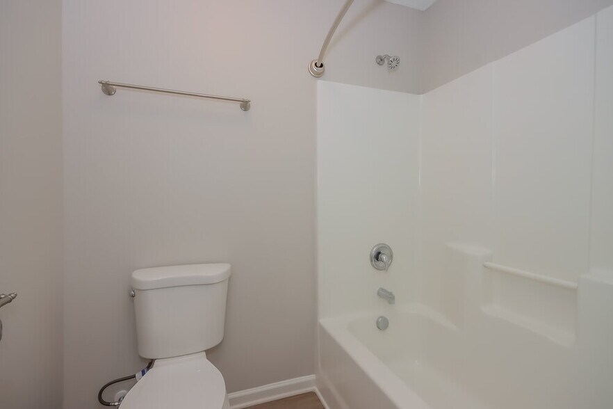 Building Photo - 8042 Christmas Ct