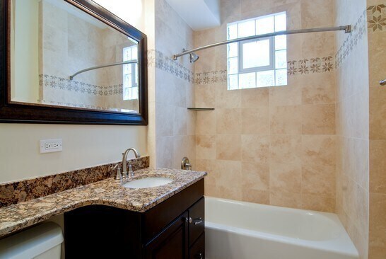 Building Photo - 1538 W George St