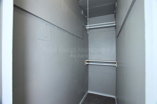 Building Photo - 2006 S Emporia St