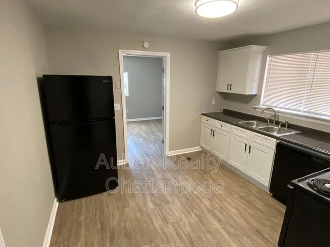 Building Photo - 3631 Sapulpa St