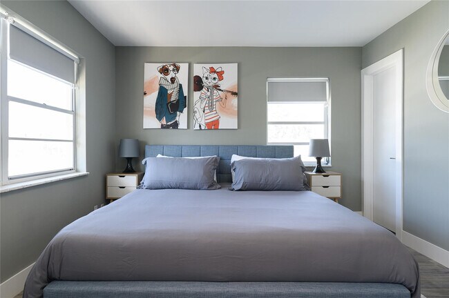 Building Photo - 1020 N Victoria Park Rd