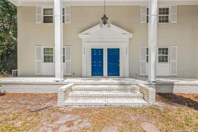 Building Photo - 2328 Barrington Cir