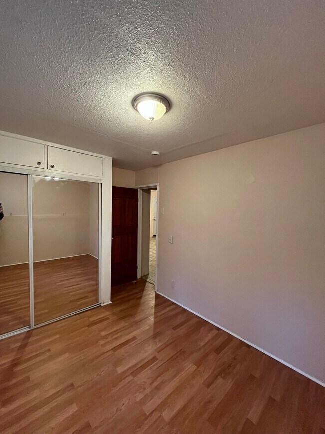 Building Photo - 767 Woodland Rd