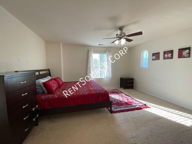 Building Photo - 28408 Camino Del Arte Dr