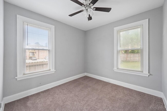 Building Photo - Grand Vista 6166-6170