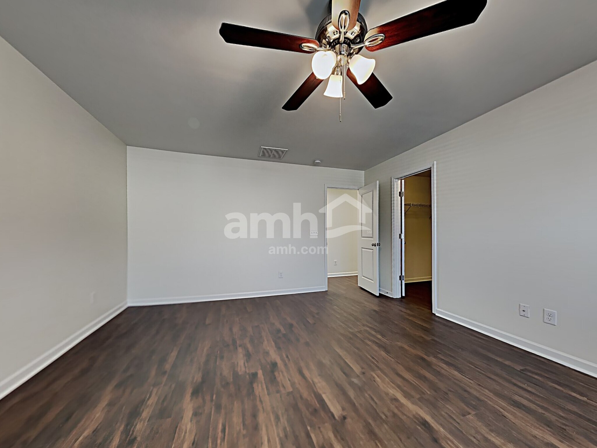 Building Photo - 656 Silver Moss Dr