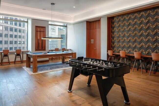 Building Photo - 99 Hudson St