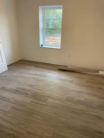 Building Photo - 363 Byram Kingwood Rd