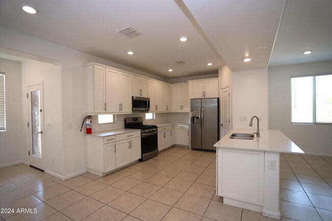 Building Photo - 9210 W Willow Bend Ln