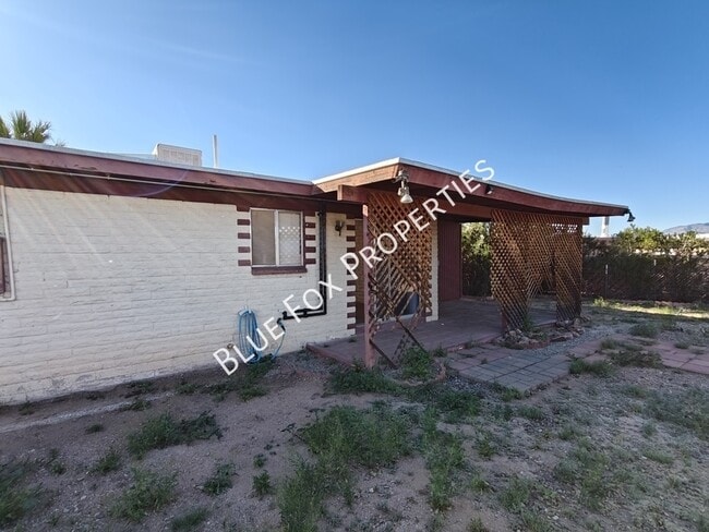 Building Photo - 3755 S Amos Pl