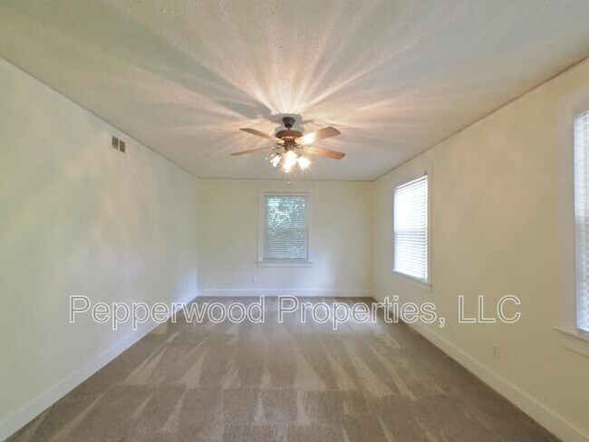 Building Photo - 542 Palmetto St