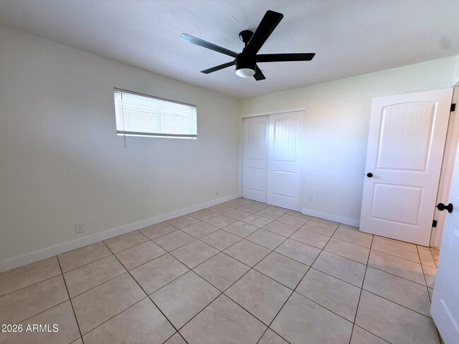 Building Photo - 2114 W San Juan Ave