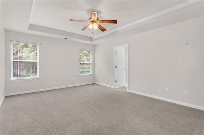 Building Photo - 4488 Ravenwood Dr