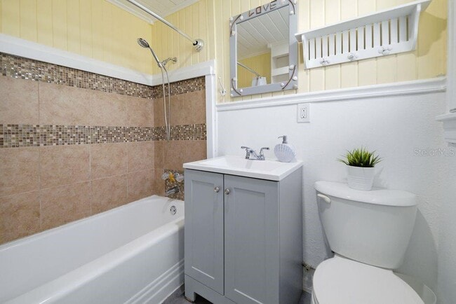 Building Photo - 13320 2nd St E