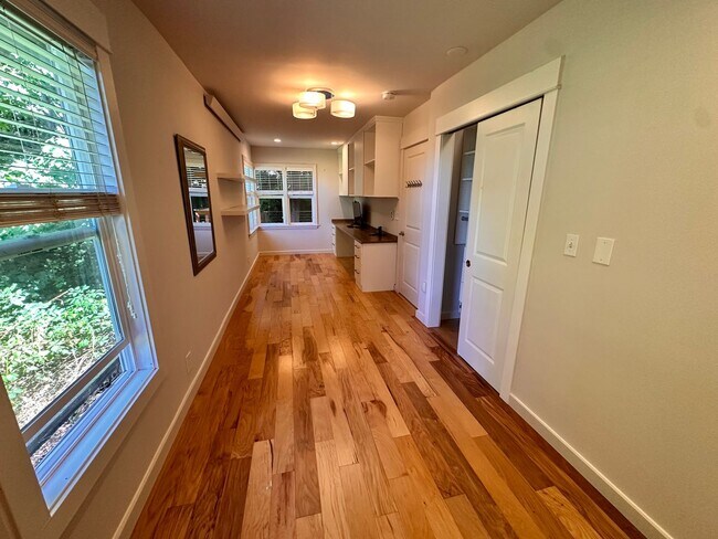Building Photo - Charming West Seattle Home with Views of P...