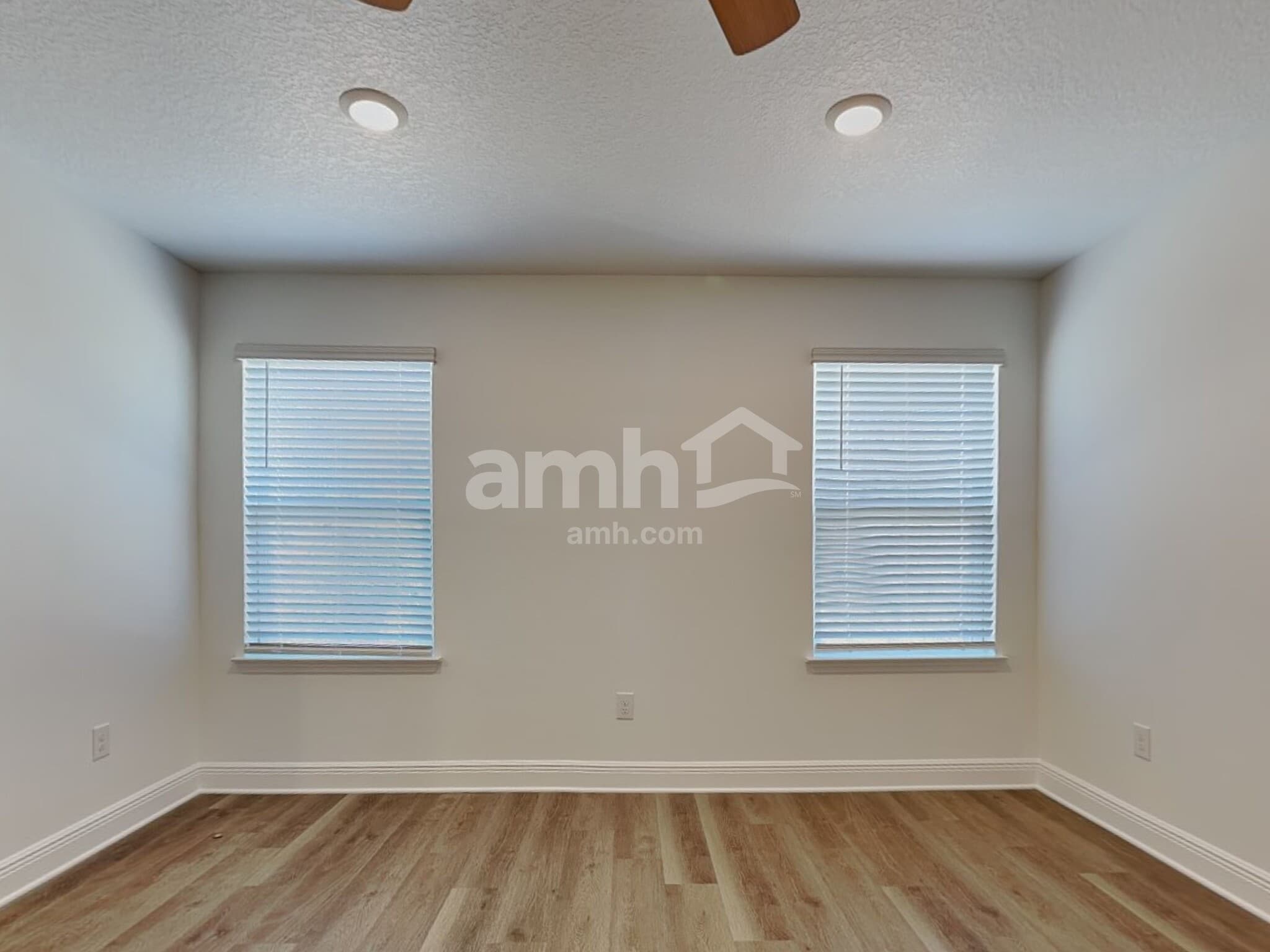 Building Photo - 6695 Atlantic Bch Ave