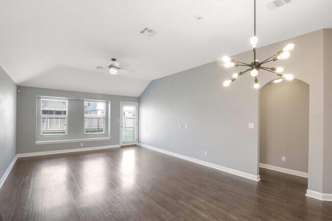 Building Photo - 15006 Parrish Ln