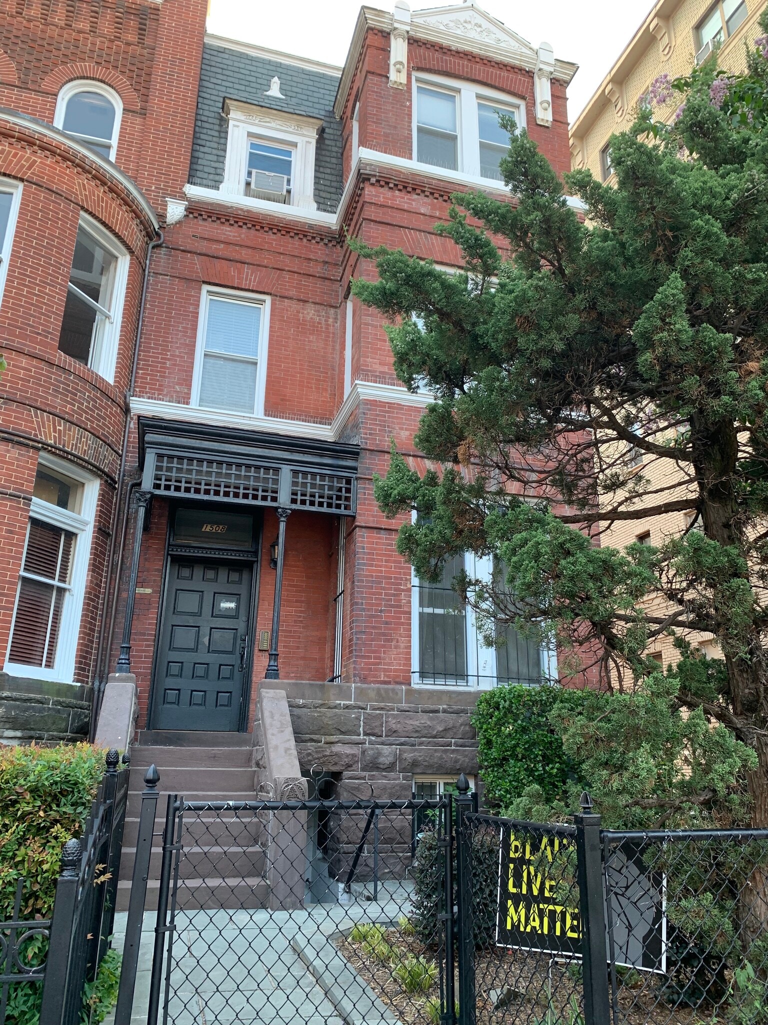 Building Photo - 1508 17th St NW