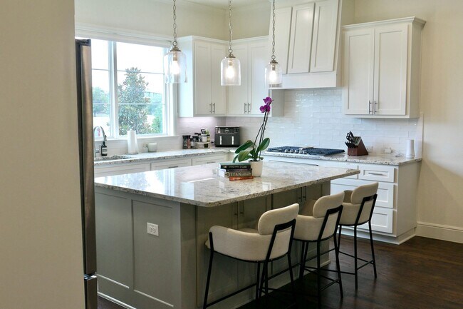 Building Photo - 4233 Watercourse Dr