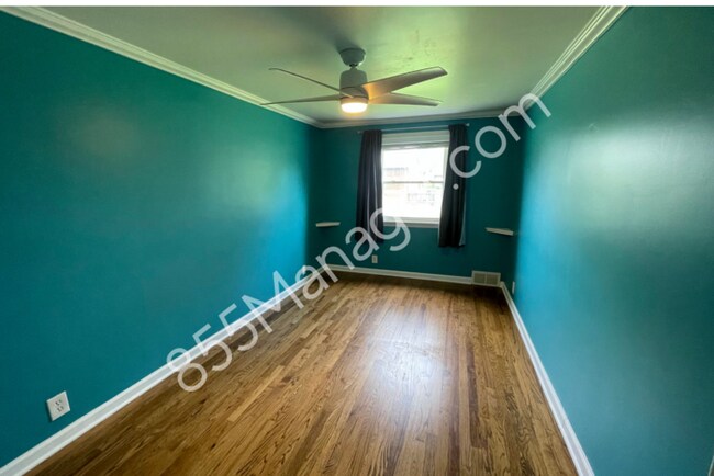Building Photo - Charming Ranch Home: 3 Bed, 2.5 Bath in Wa...