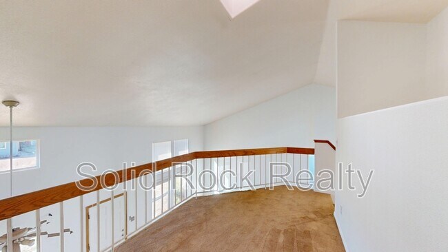 Building Photo - 935 Greenbrier Dr