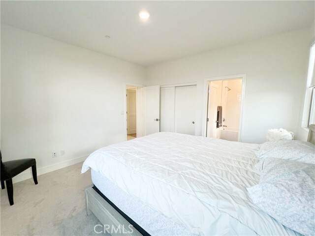 Building Photo - 129 Halworth
