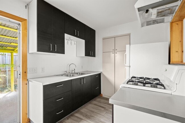Building Photo - 2021 Wheless Ln