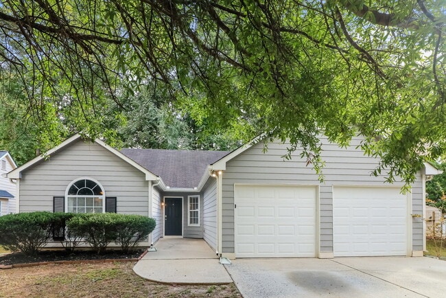 Building Photo - 2669 Lake Park Bend