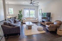 Building Photo - 3826 Sky Haven Dr