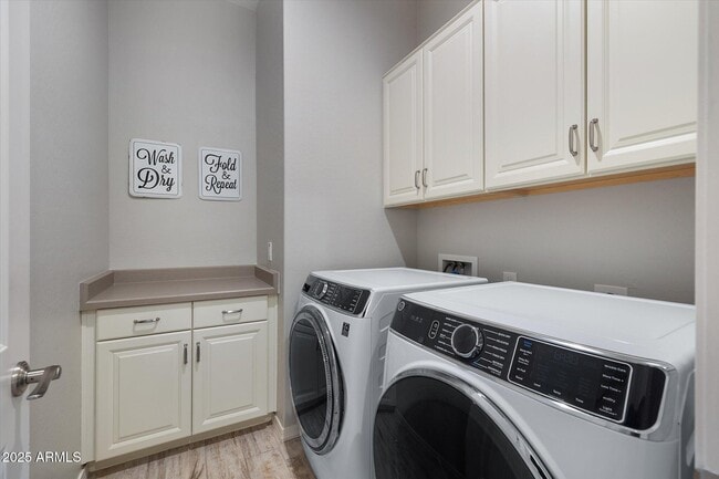 Building Photo - 2527 S Quaintance St