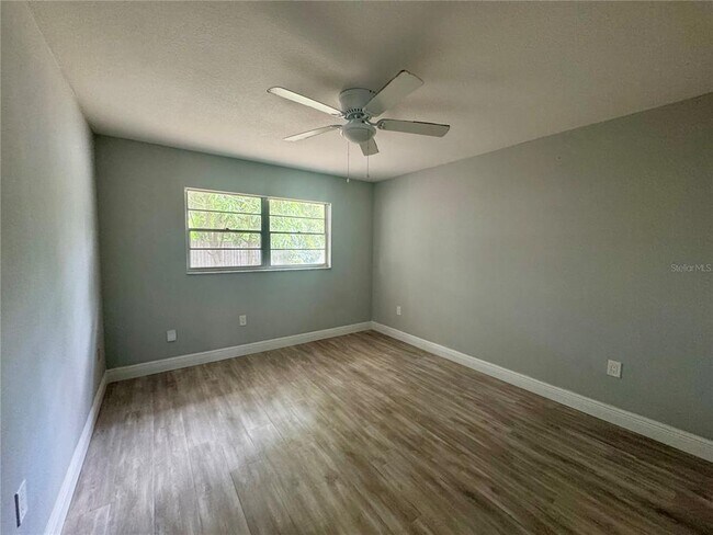 Building Photo - 8515 Sandberry Blvd