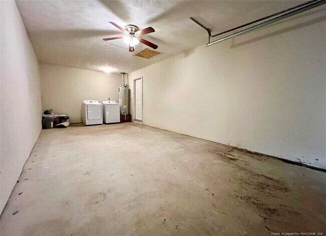 Building Photo - 715 Ashburton Dr