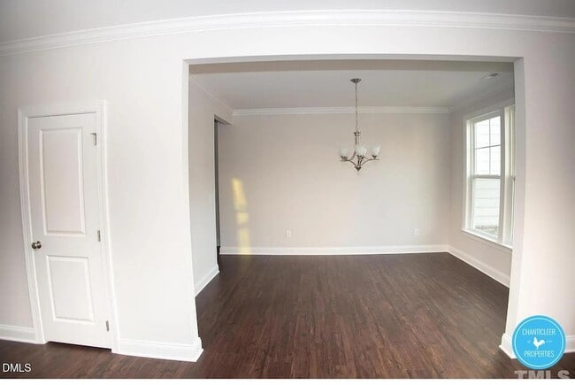 Building Photo - 628 Gold Coast Dr