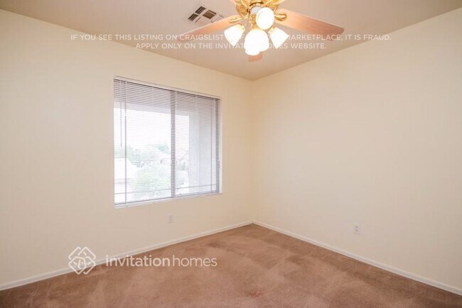 Building Photo - 2713 E La Costa Dr