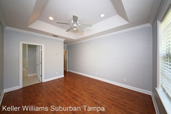 Building Photo - 2 br, 2.5 bath House - 3317 Empedrado St