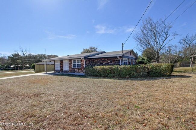 Building Photo - 748 Foxbriar Cove