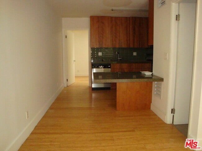 Building Photo - 4515 McConnell Ave