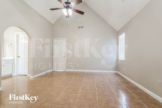 Building Photo - 513 Ashton Manor Dr