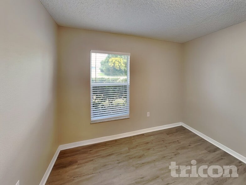 Building Photo - 938 Millenbeck Ave