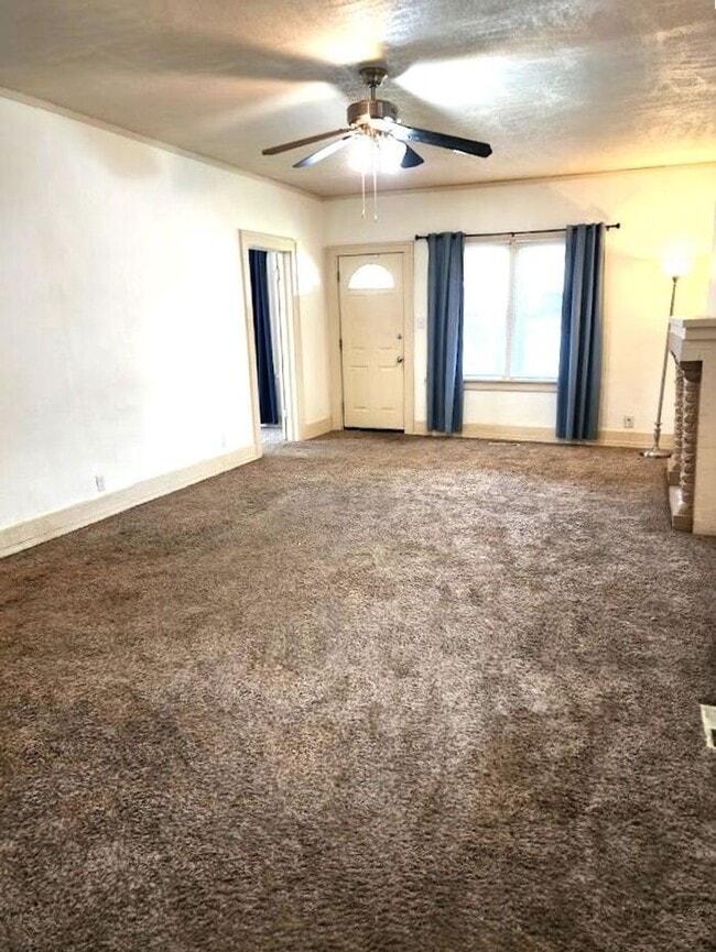 Building Photo - 2 Bed 1 Bath Plus Bonus Room in YOUNGS ENG...