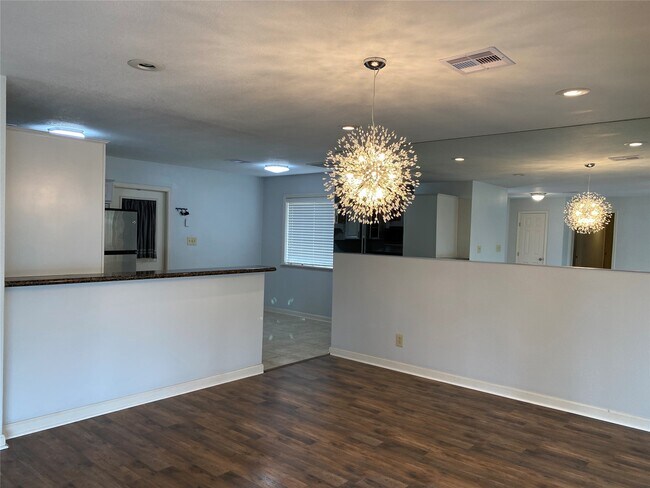 Building Photo - 16 Harbor Ln