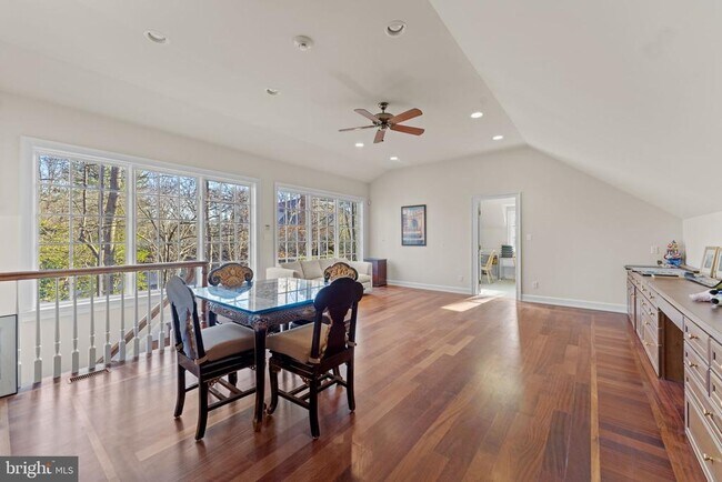 Building Photo - 8541 Old Dominion Dr