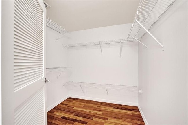 Building Photo - 2421 NE 65th St