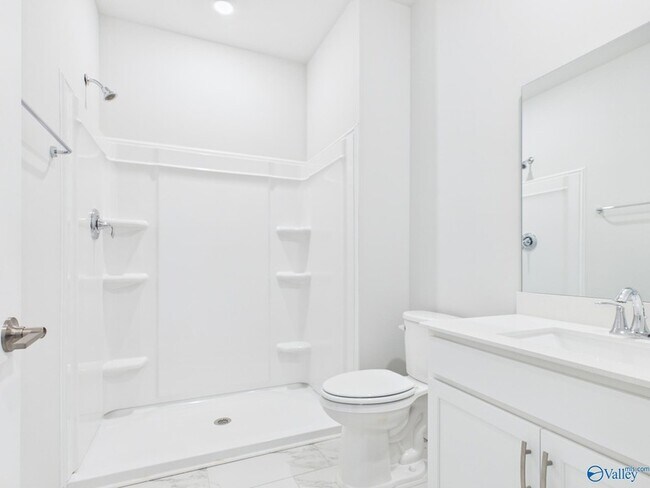 Building Photo - 307 Susan Lynn Dr