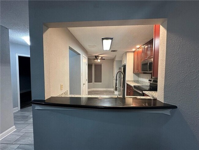 Building Photo - 177 Avant Garde Cir