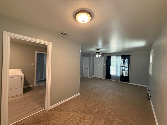 Building Photo - 1510 Parker St