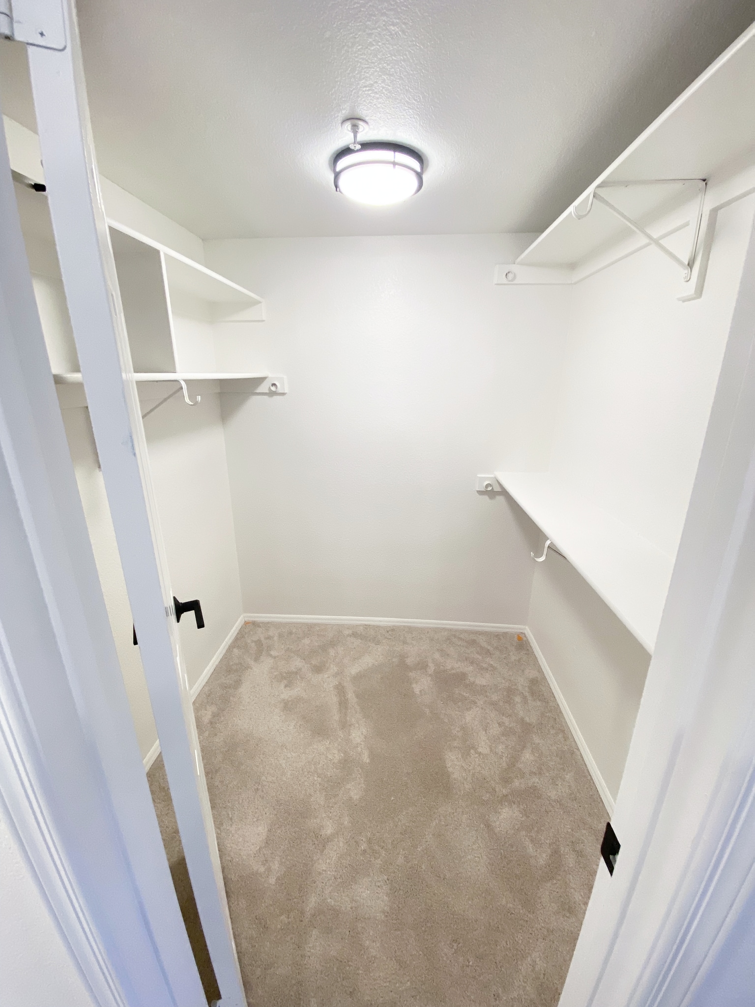 Building Photo - 5950 N 78th St