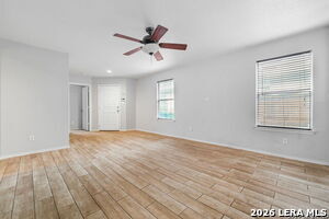 Building Photo - 323 Amberdale Oak