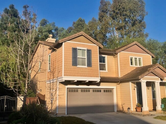 Building Photo - 2485 Amelia Ct