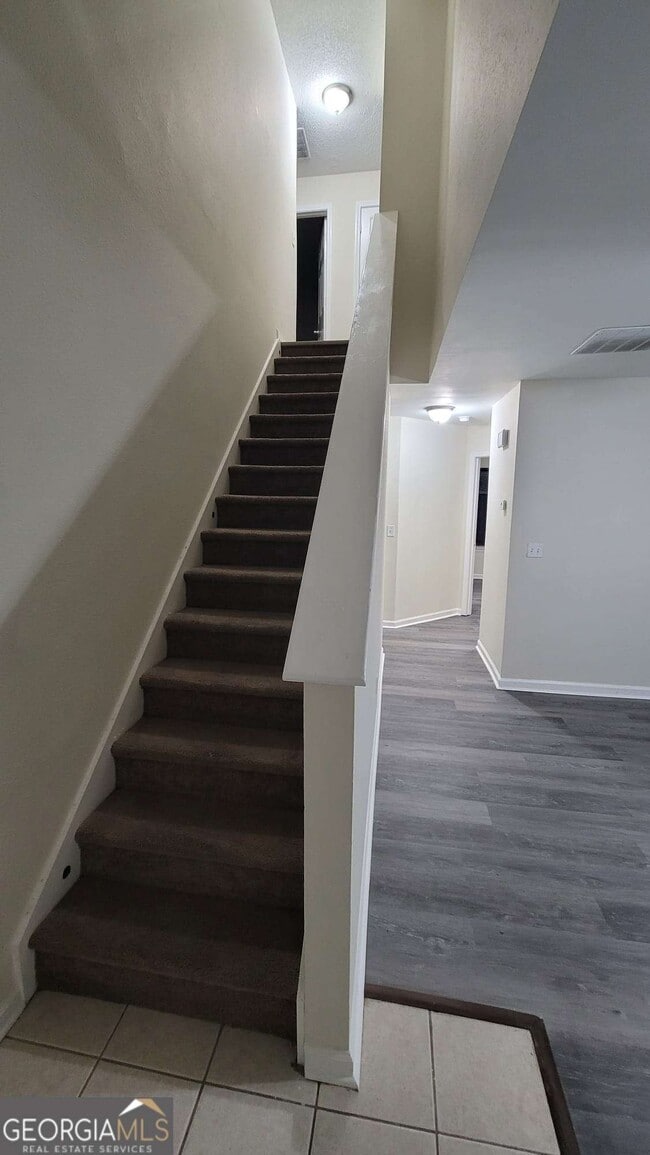 Building Photo - 6018 Creekerton Blvd